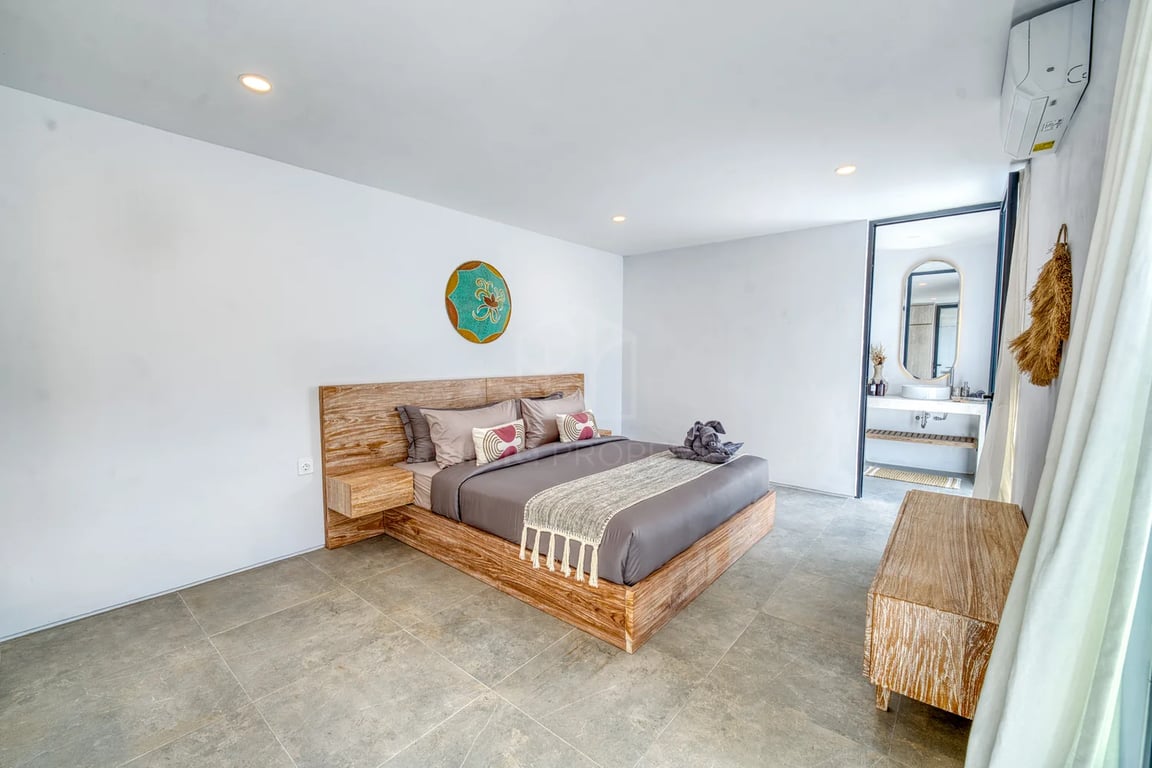 Oniriq Property