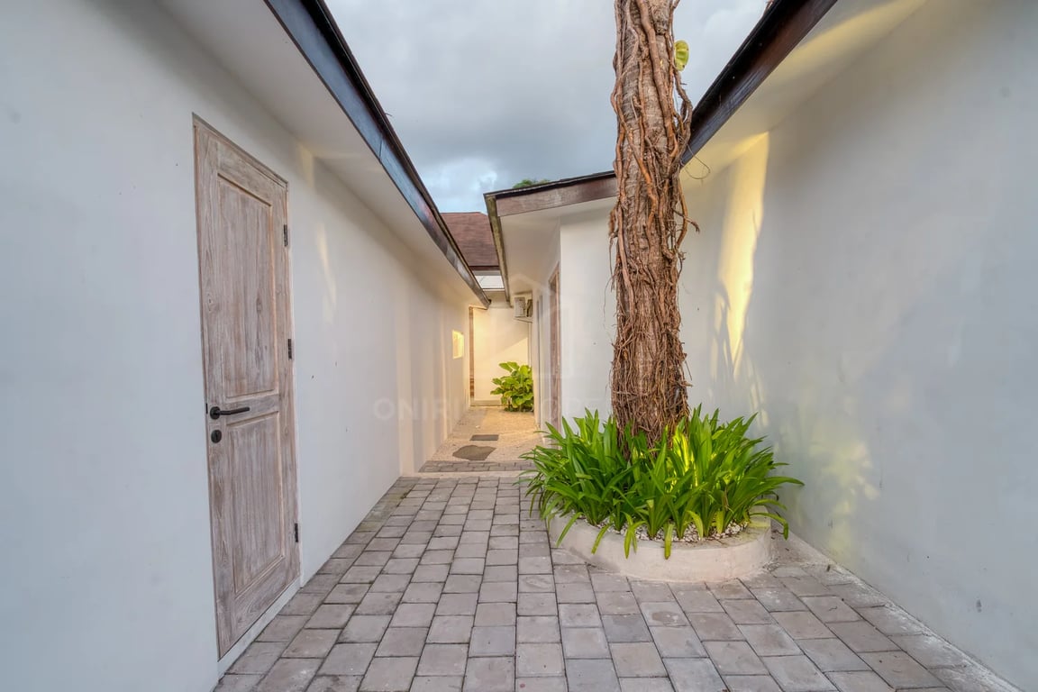 Oniriq Property