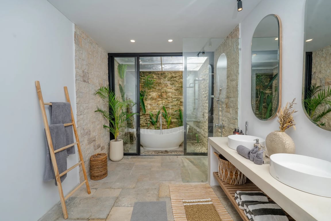 Oniriq Property