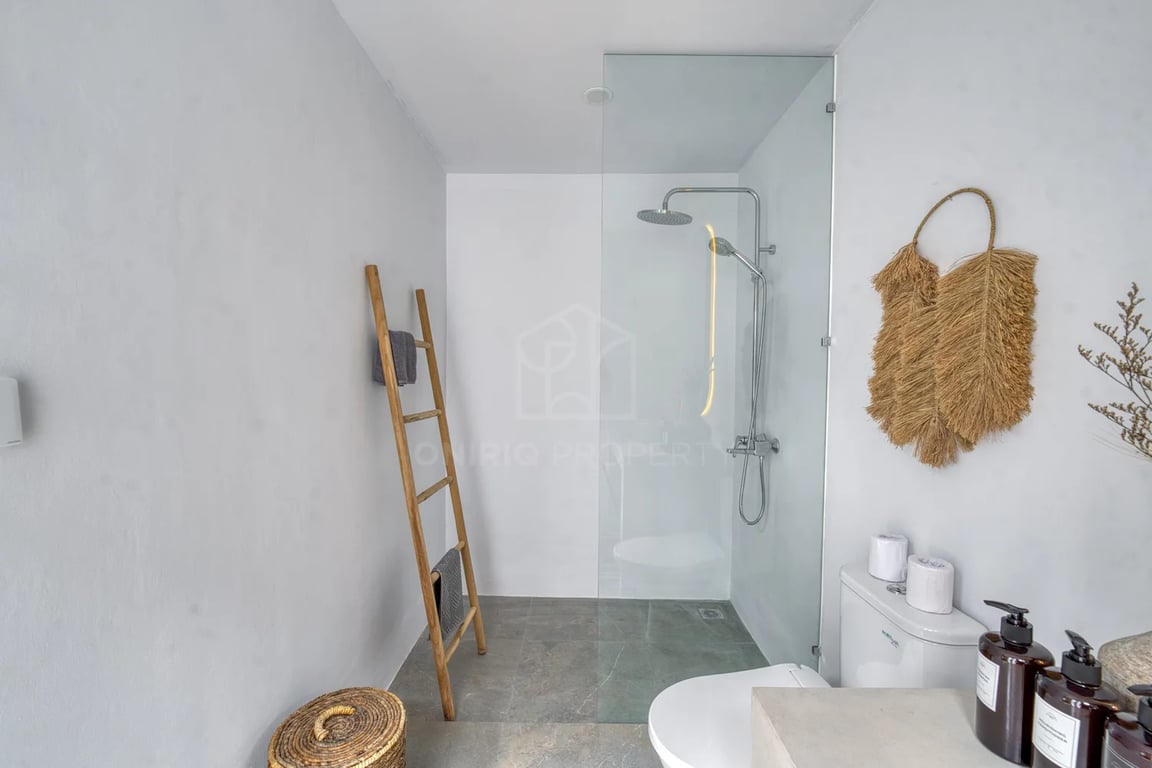 Oniriq Property