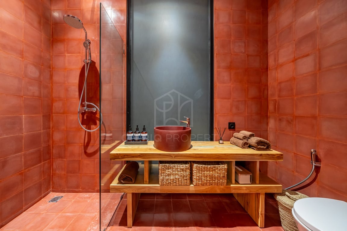 Oniriq Property