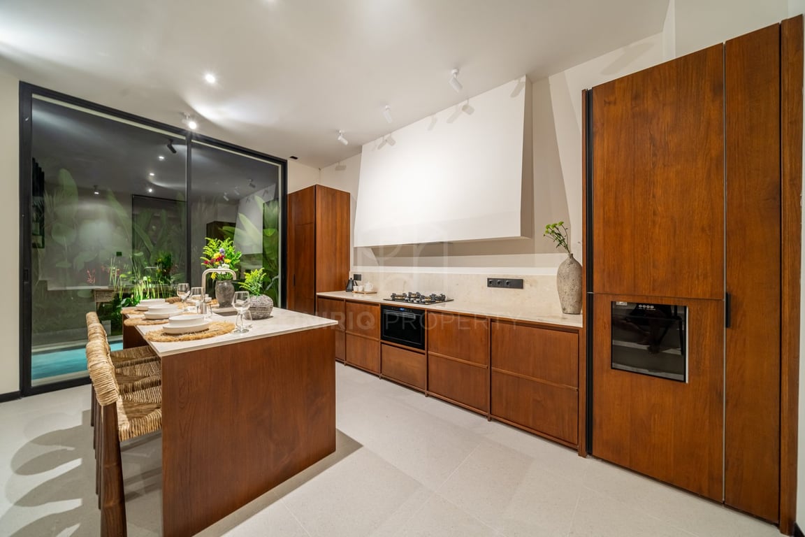 Oniriq Property
