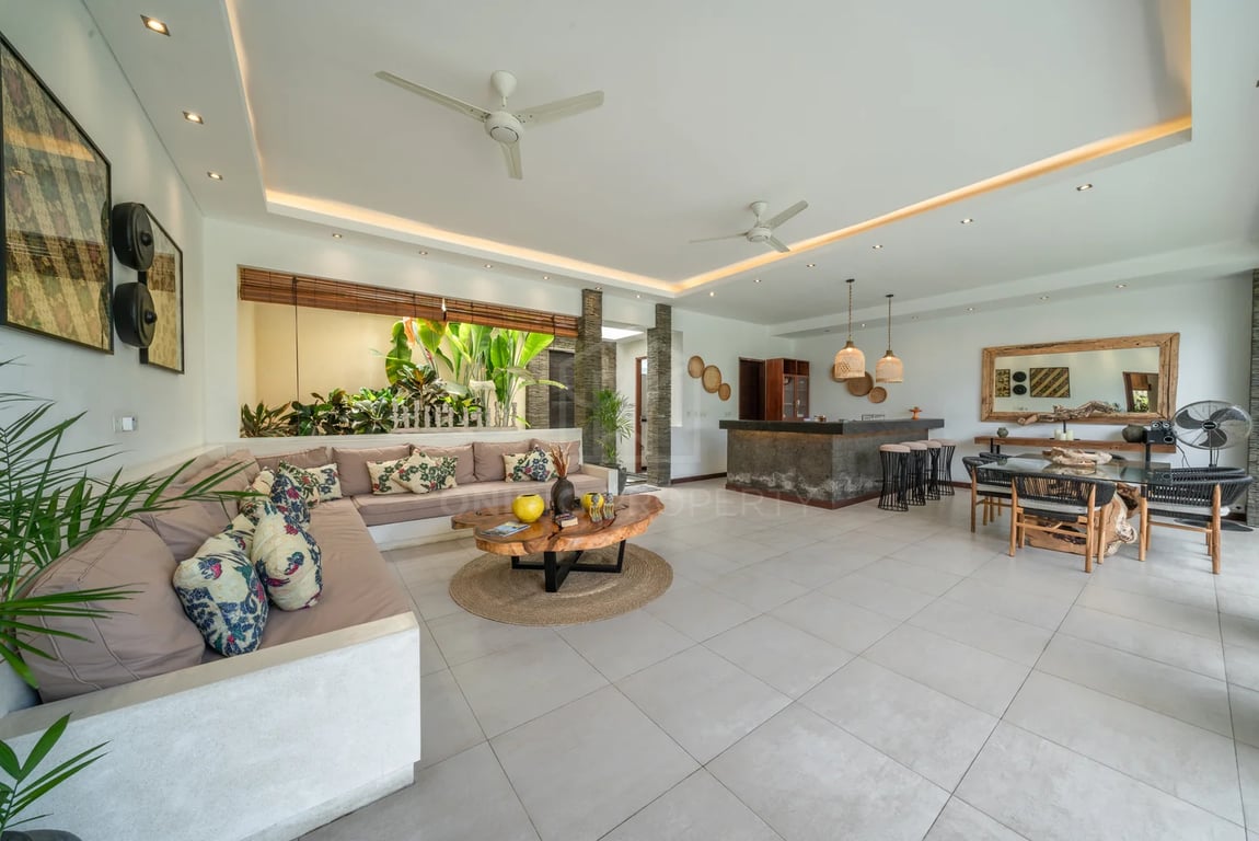Oniriq Property