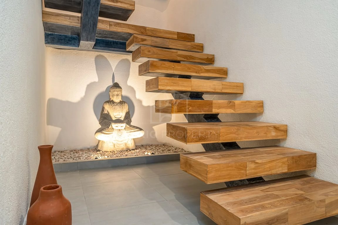 Oniriq Property