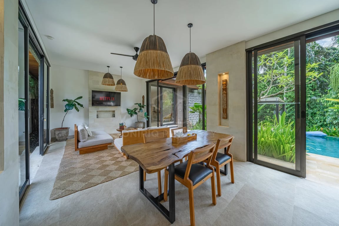 Oniriq Property
