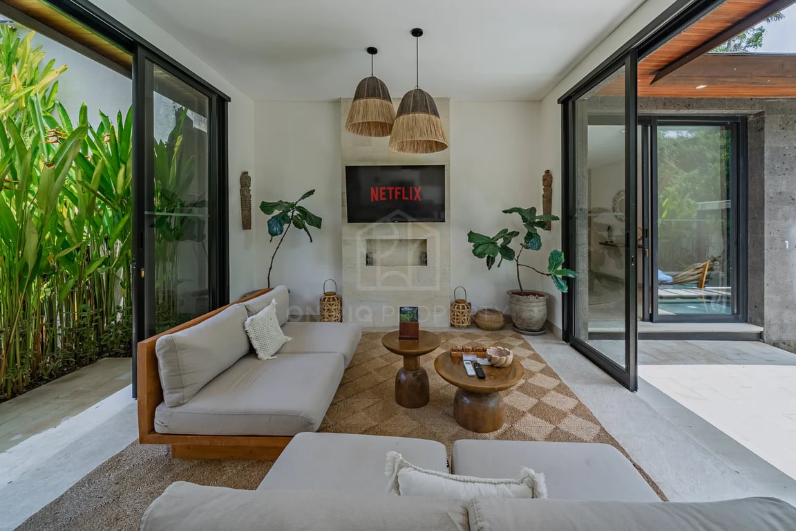 Oniriq Property