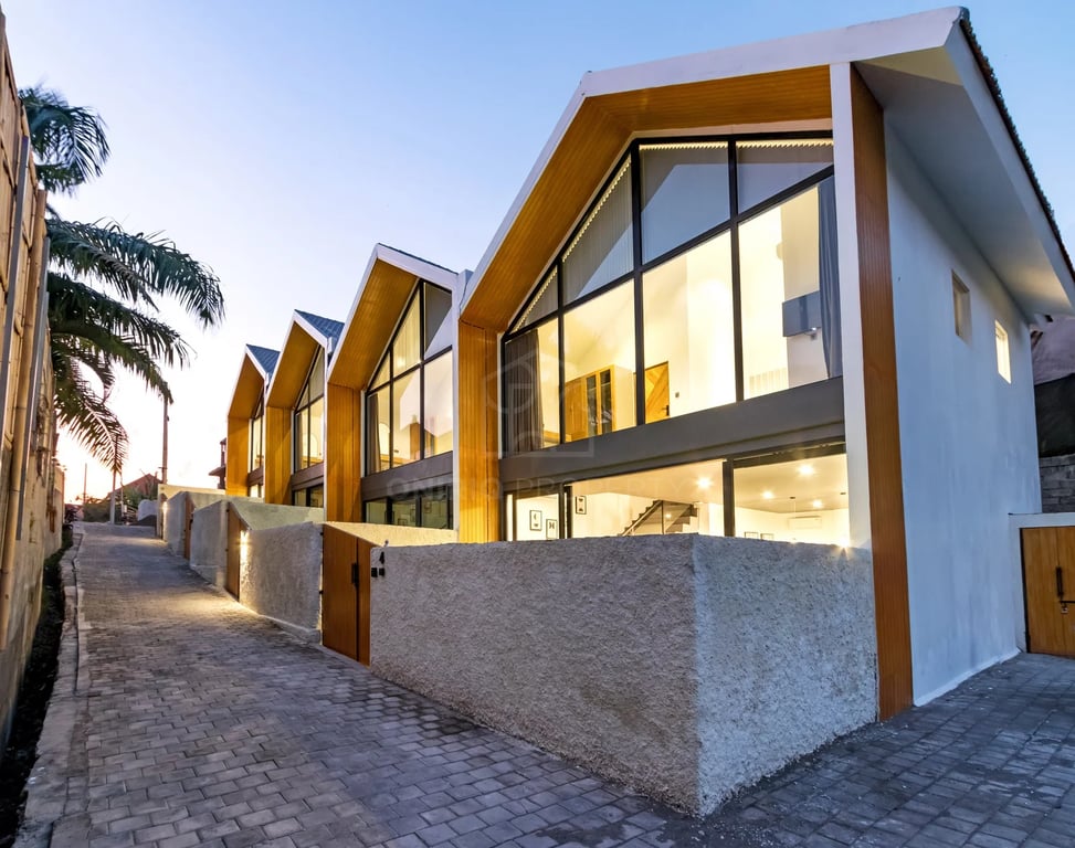 Oniriq Property