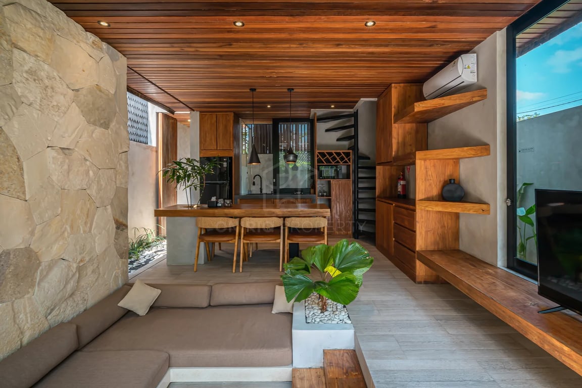 Oniriq Property