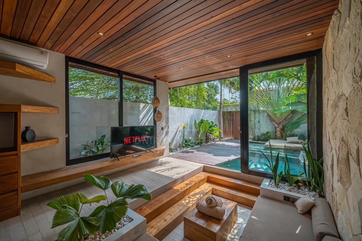 Oniriq Property