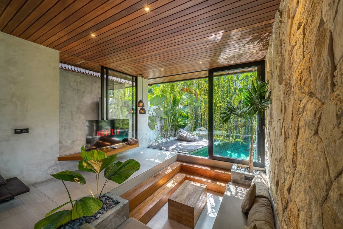 Oniriq Property