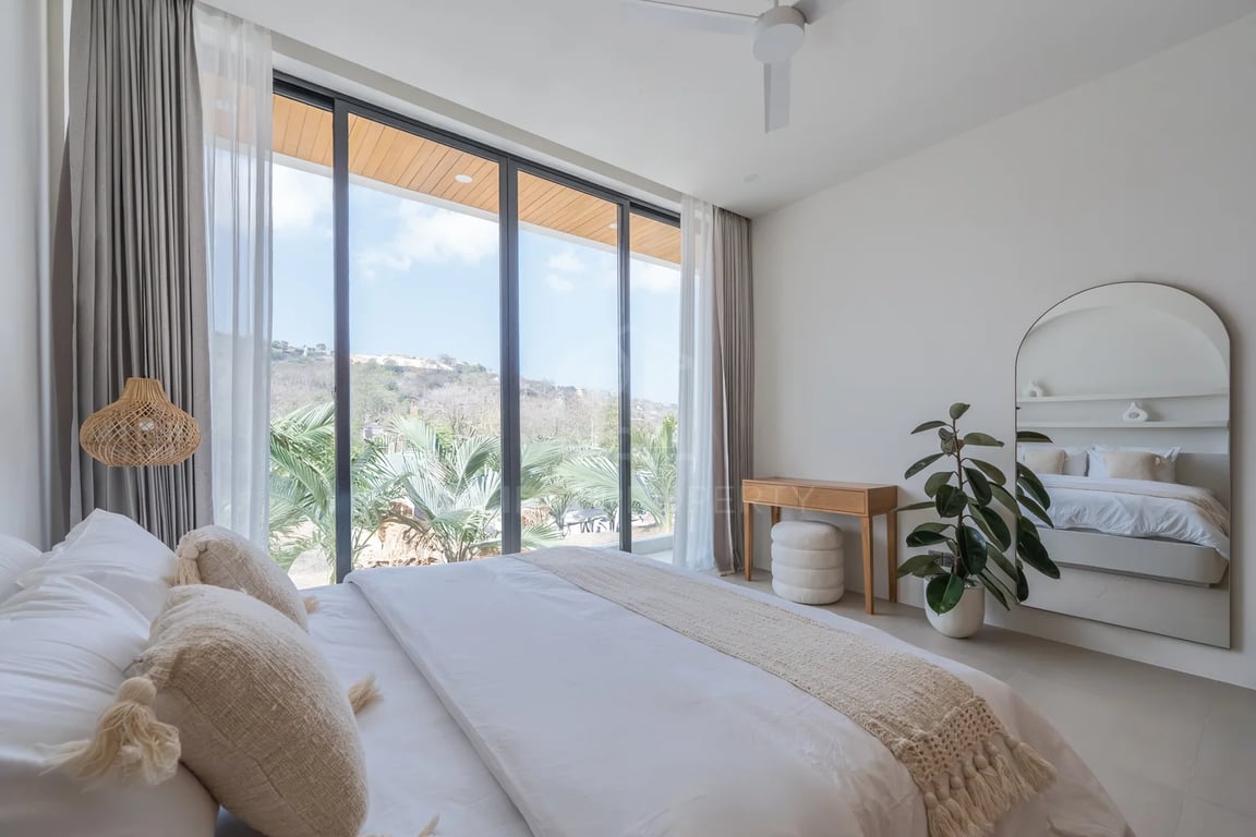 Oniriq Property