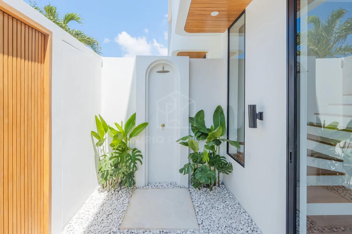 Oniriq Property