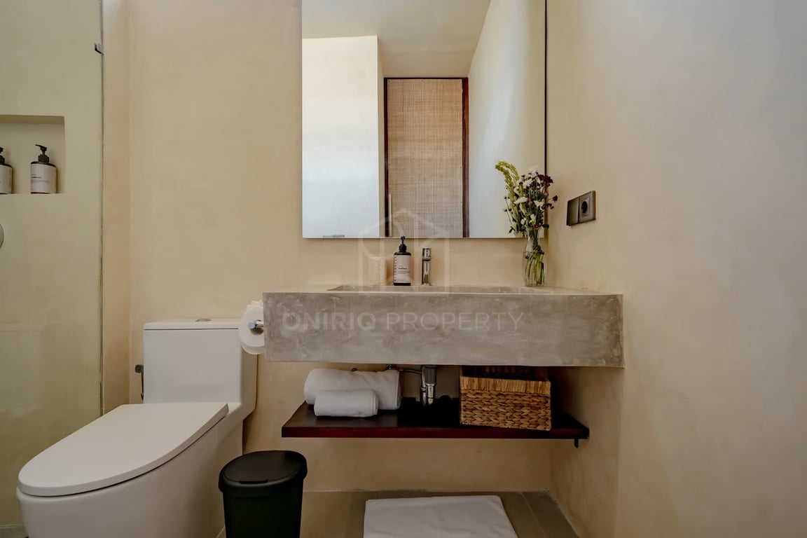 Oniriq Property