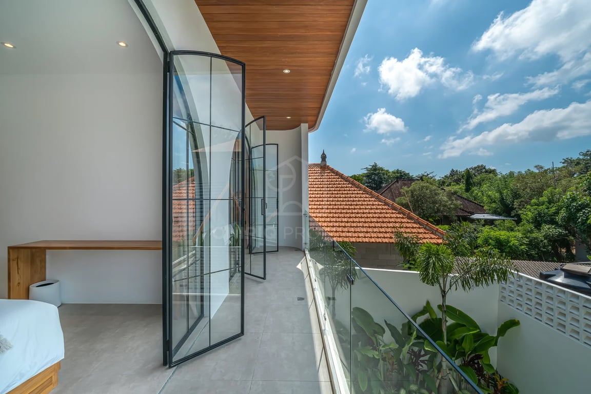 Oniriq Property