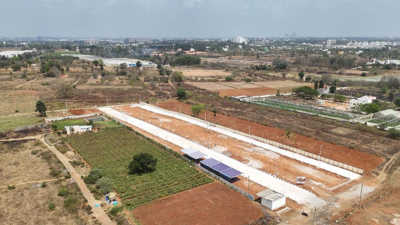 Villa Plots for Sale – ERAYAA GREEN VALLEY, Chandapura, Bangalore thumbnail 1