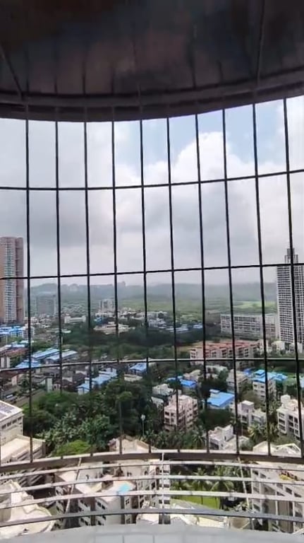 3BHK RENTAL FLAT AT MALAD EAST NEAR DINDOSHI COURT. thumbnail 1