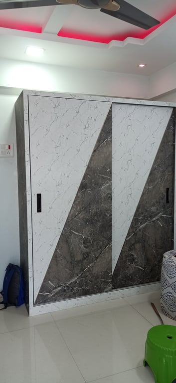 Fully furnished 2BHK Luxury flat for sale thumbnail 12