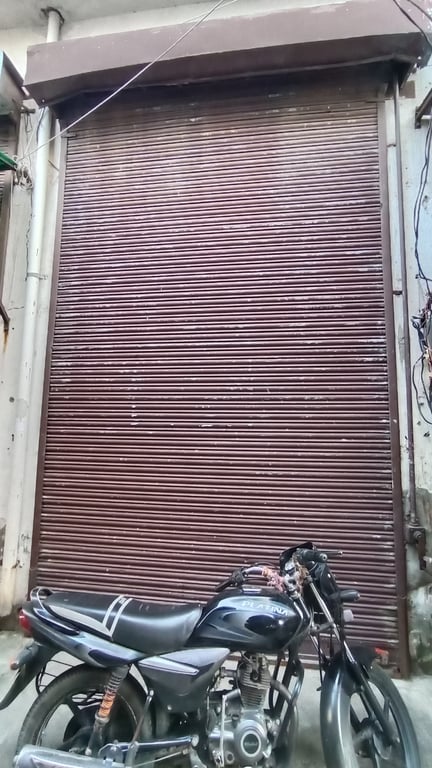 Commercial Shop thumbnail 2