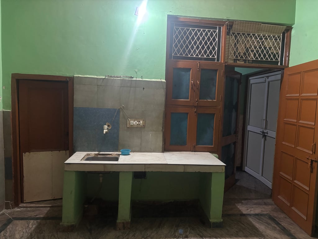 1RK room thumbnail 3