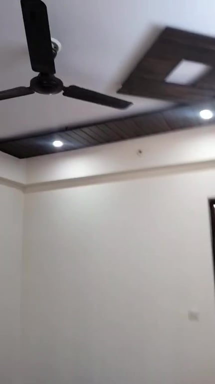 2BHK + Store Flat for Rent in Galaxy North Avenue 2, Noida Extension – 925 SQFT thumbnail 2