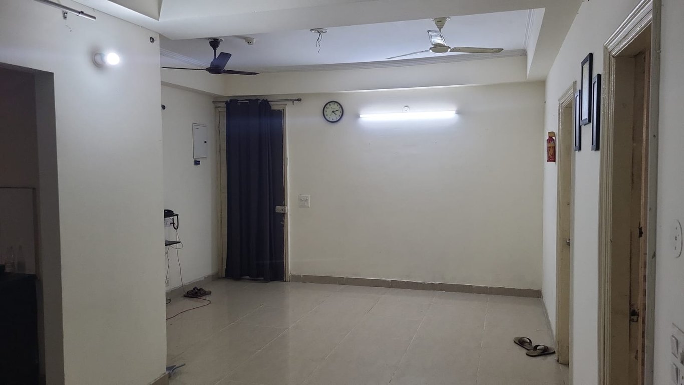 3BHK Flat for Rent in Saviour Greenarch, Noida Extension – 1260 SQFT thumbnail 5