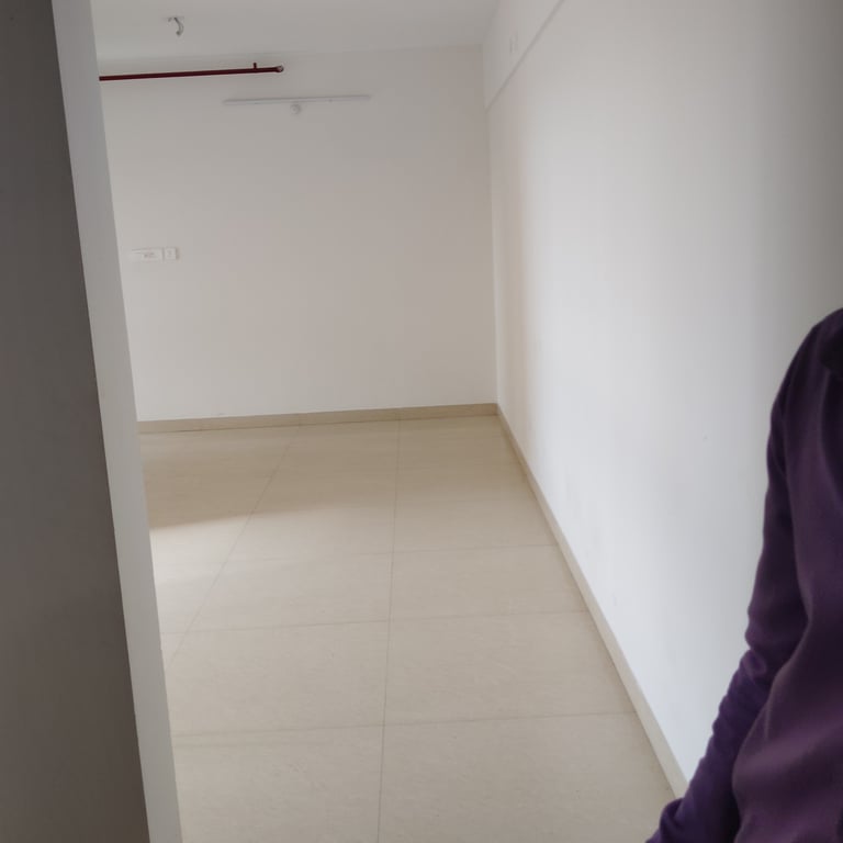 1/2BHK ready to move available in kurla west thumbnail 3