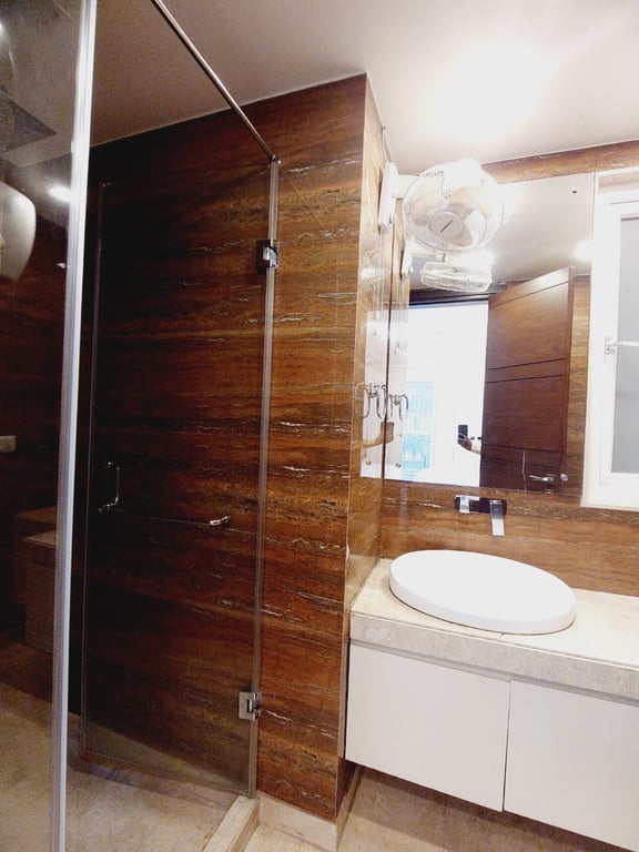 SAFDARJUNG ENCLAVE thumbnail 9