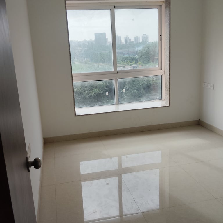 1/2BHK ready to move available in kurla west thumbnail 10