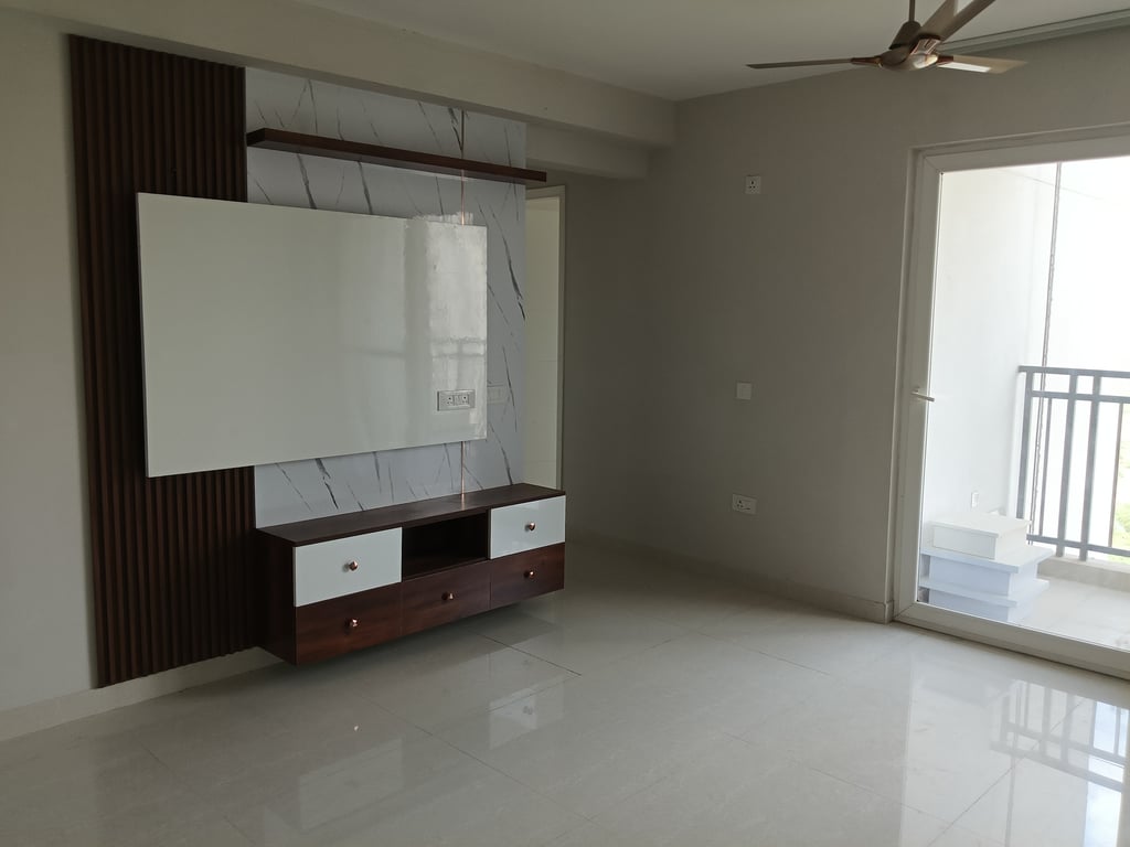 2BHK Flat Available For Rent in Eldeco Live By The Greens ( Noida Sector 150 ) thumbnail 2