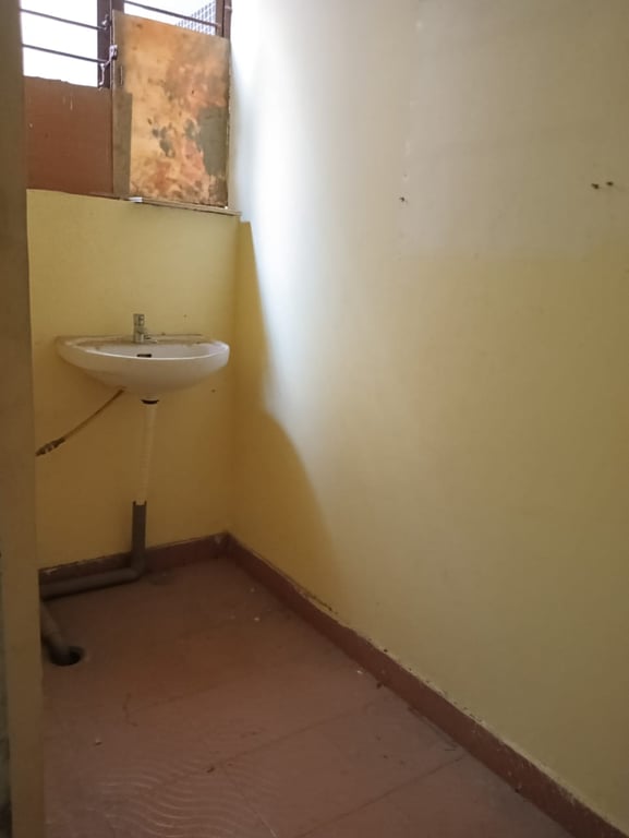 Speciaous 3BHK thumbnail 5