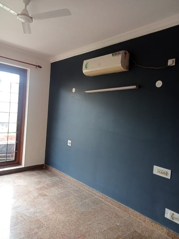 Spacious 1BHK near market thumbnail 15
