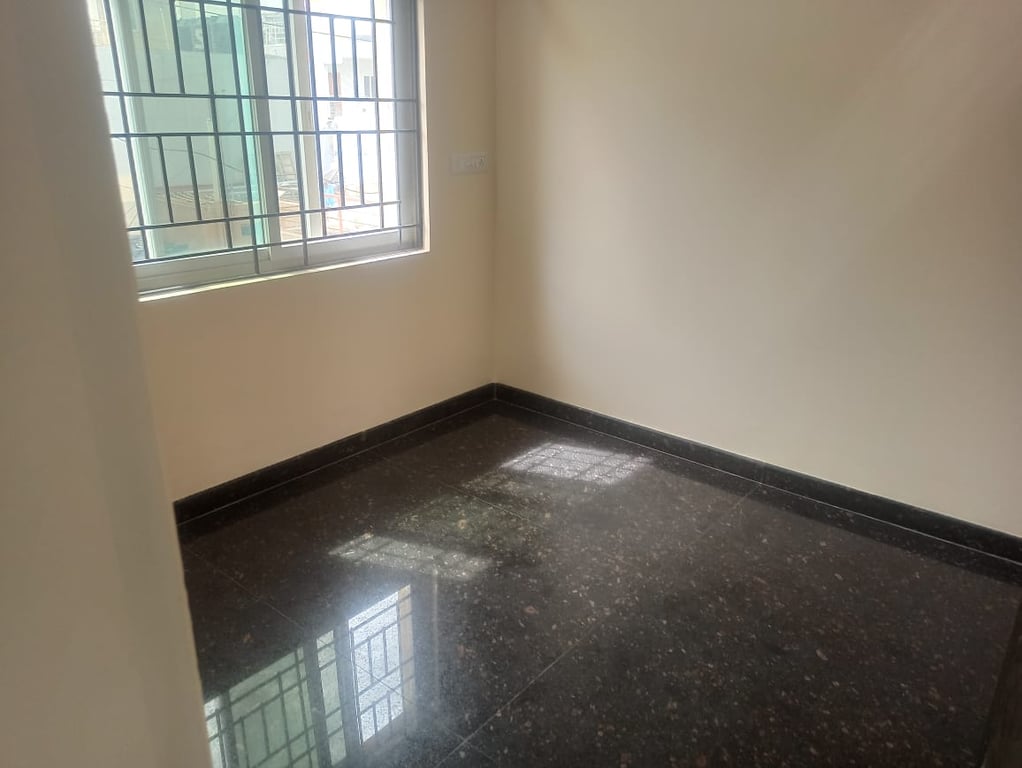 1BHK Flat for Rent – BTM Layout 2nd Stage, Bangalore-76 thumbnail 2