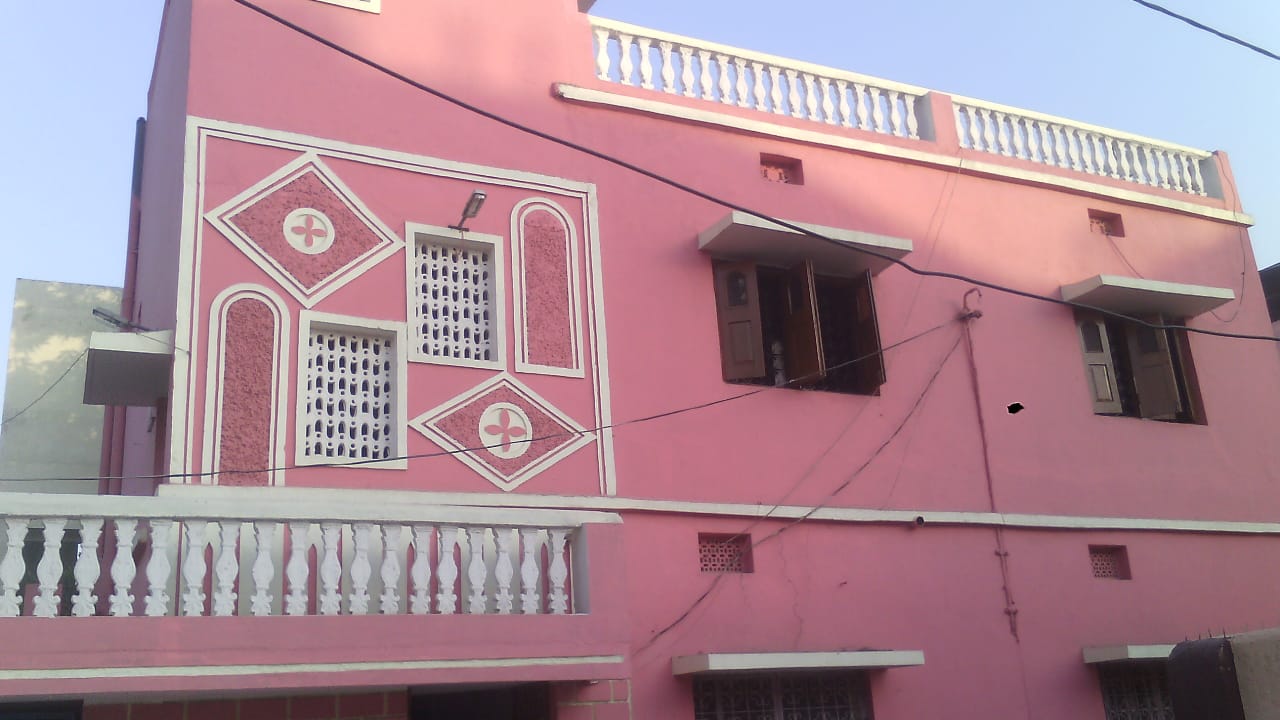 Old House For Sale - 1