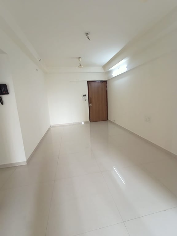 2 BHK balcony apartment on rent in Godrej prime Chembur Mumbai thumbnail 6
