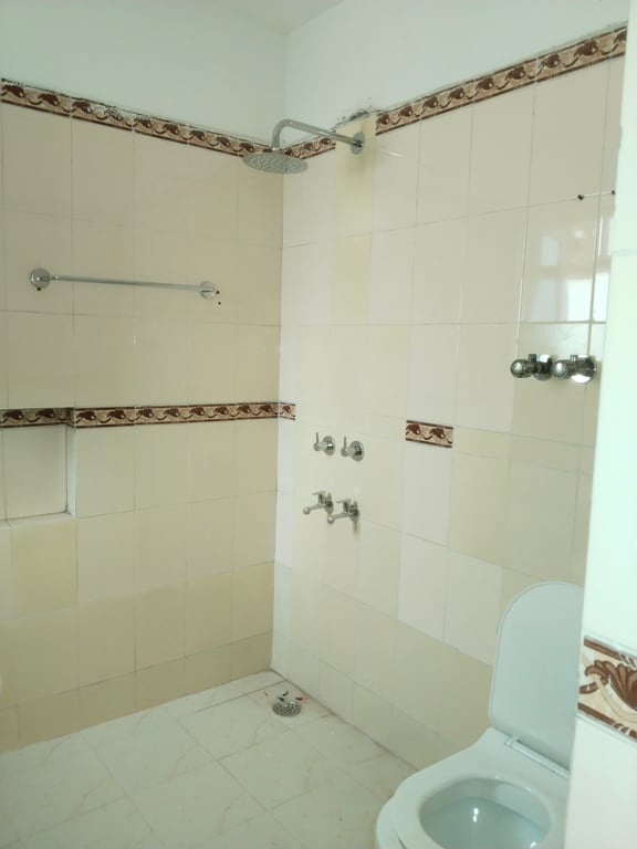 2 bhk Apartment thumbnail 4