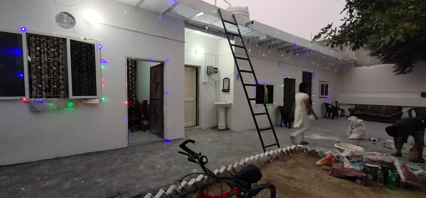 200 gaj plot with 2 Bed room with 2 washroom & kitchen thumbnail 9