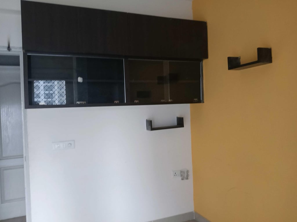 semi furnished apartment ready to move-In. Newly painted and cleaned with igl connection, thumbnail 7