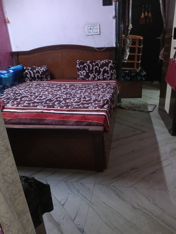 1bhk flat in Uttam Nagar Delhi thumbnail 2