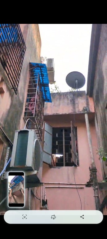 4bhk house for sale in Entally Ramlila maidan thumbnail 5