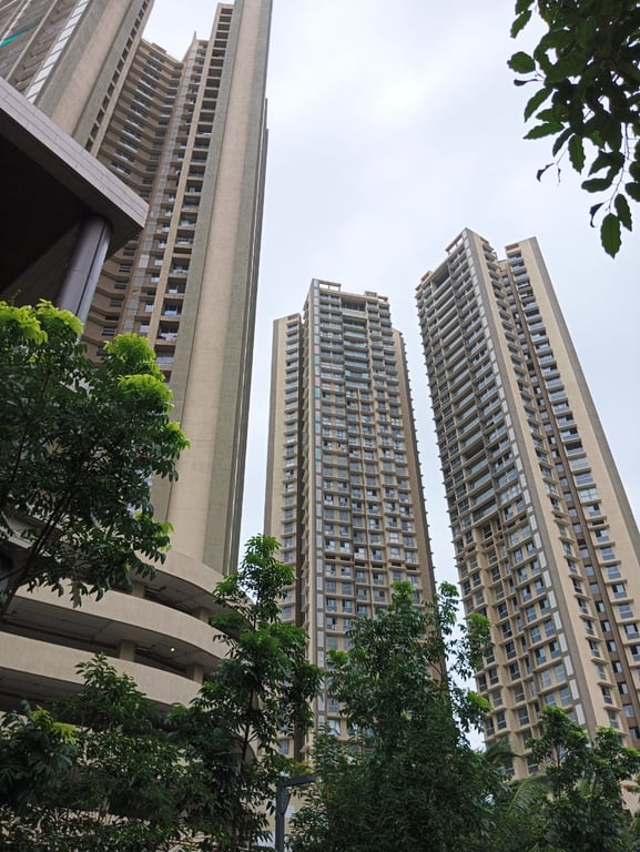 2BHK LUXURIOUS APARTMENT AT MALAD WEST IN MUMBAI - 1