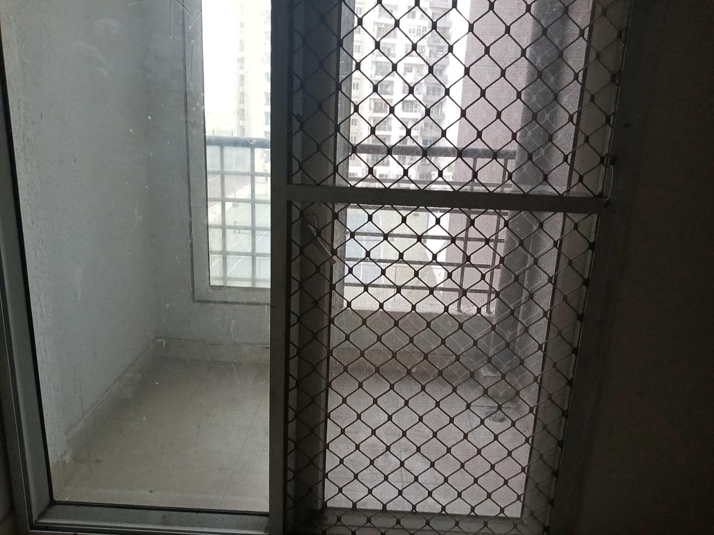 semi furnished apartment ready to move-In. Newly painted and cleaned with igl connection, thumbnail 2