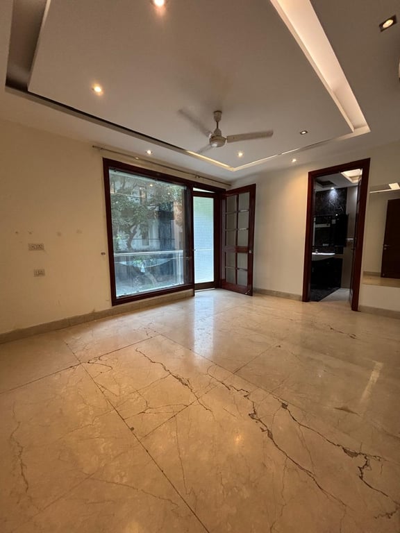 Saket three bhk thumbnail 4