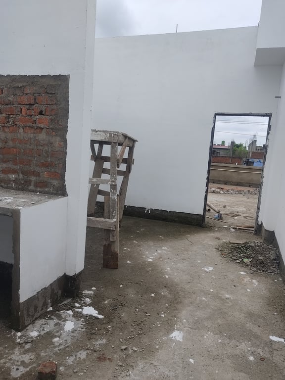 PENT HOUSE FOR SELL thumbnail 2