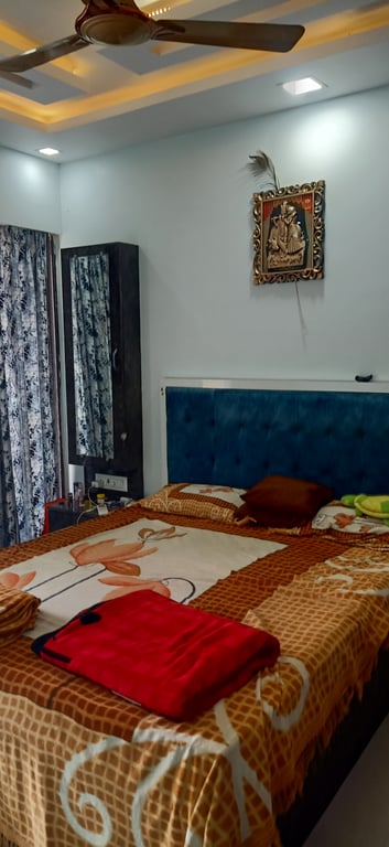 Fully furnished 2BHK Luxury flat for sale thumbnail 7