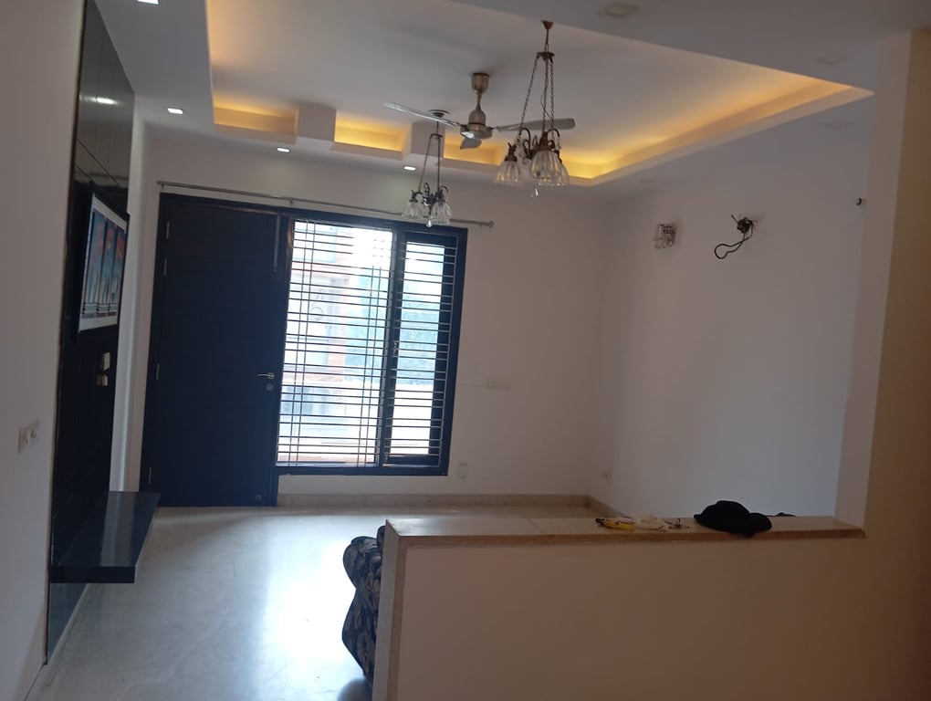 Luxurious 3BHK Builder Floor thumbnail 3