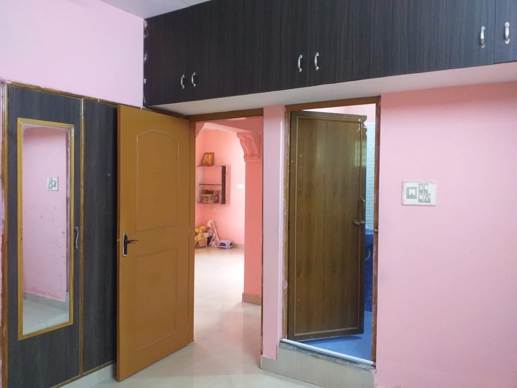 2BHK Flat for Rent – KR Puram, Bangalore thumbnail 2