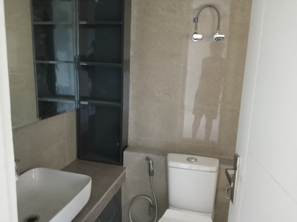 2BHK Flat Available For Rent in Eldeco Live By The Greens ( Noida Sector 150 ) thumbnail 6