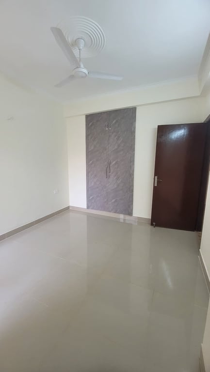 3BHK Flat for Rent in Amrapali Terrace Homes, Noida Extension – 1185 SQFT thumbnail 10