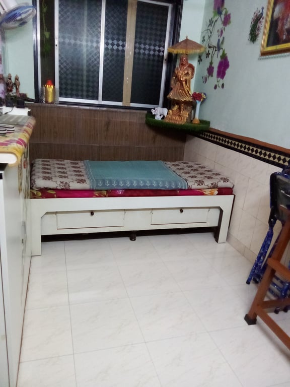 1 RK road tach proparty ground floor kalwa. West. Thane 400605 - 1