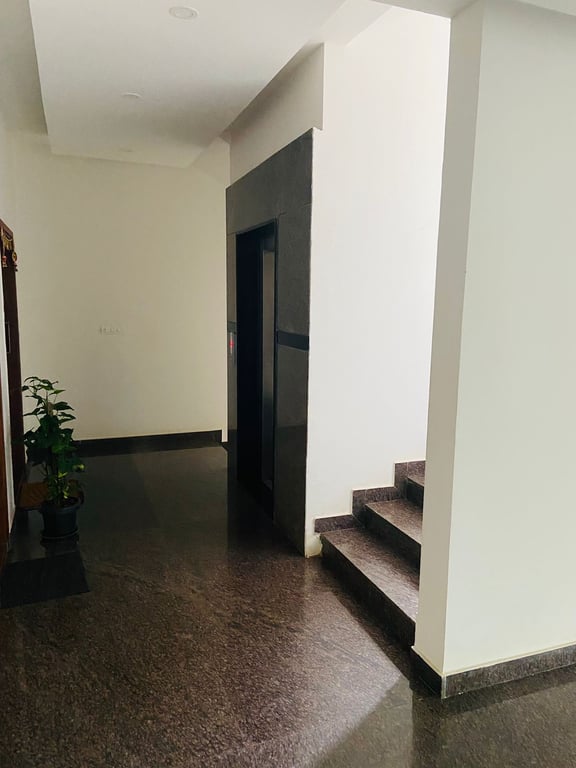 2BHK Apartment for Sale – Yellappa Chetty Layout, Ulsoor Road, Bangalore (Central Business District) thumbnail 13